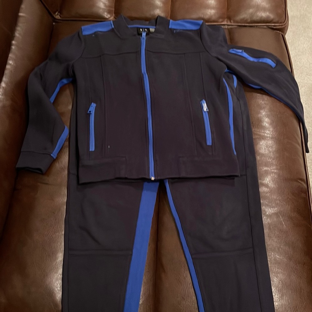 Warm up suit